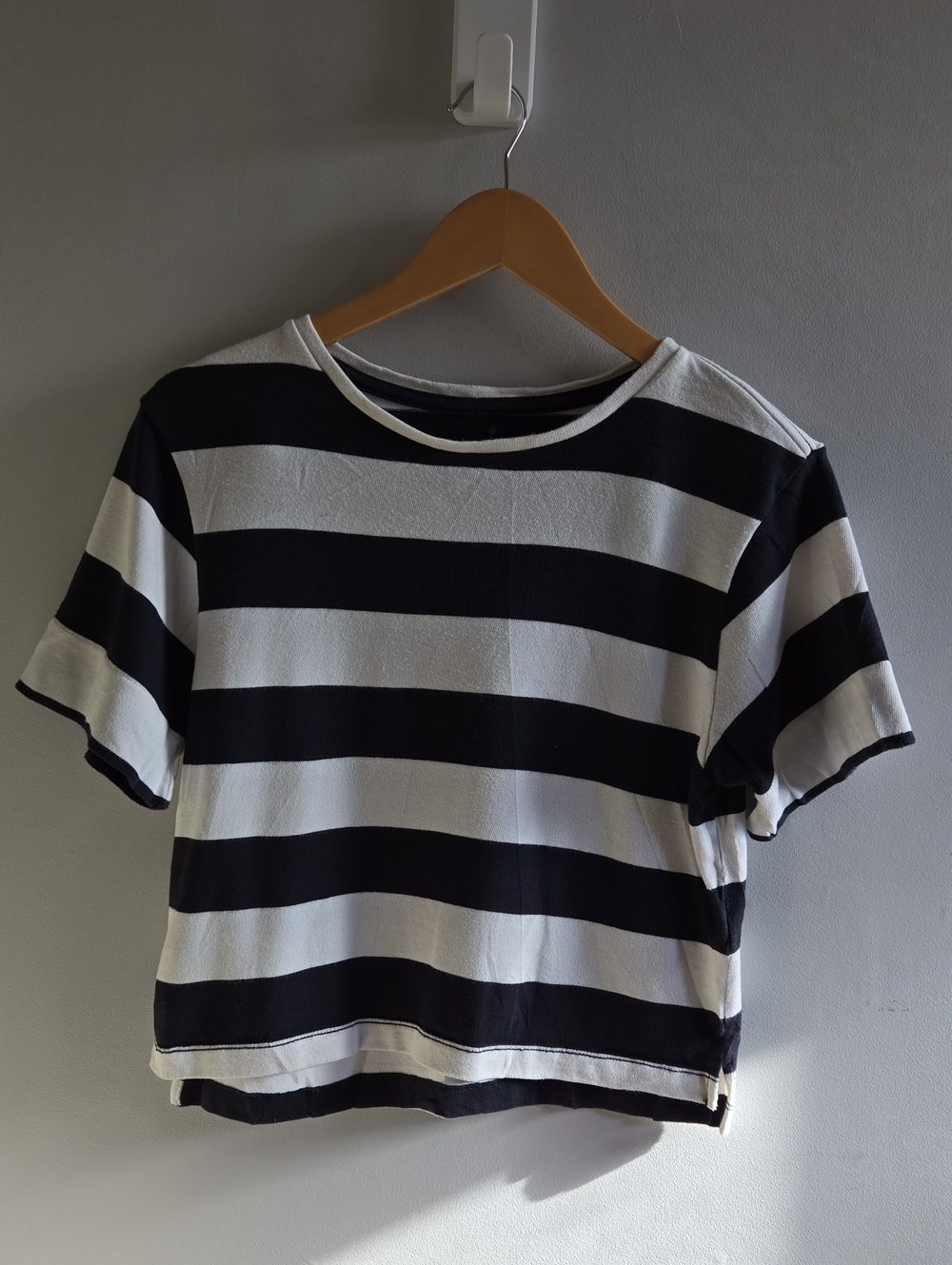 Kate Spade Navy Blue and White Striped Tee Size XS
